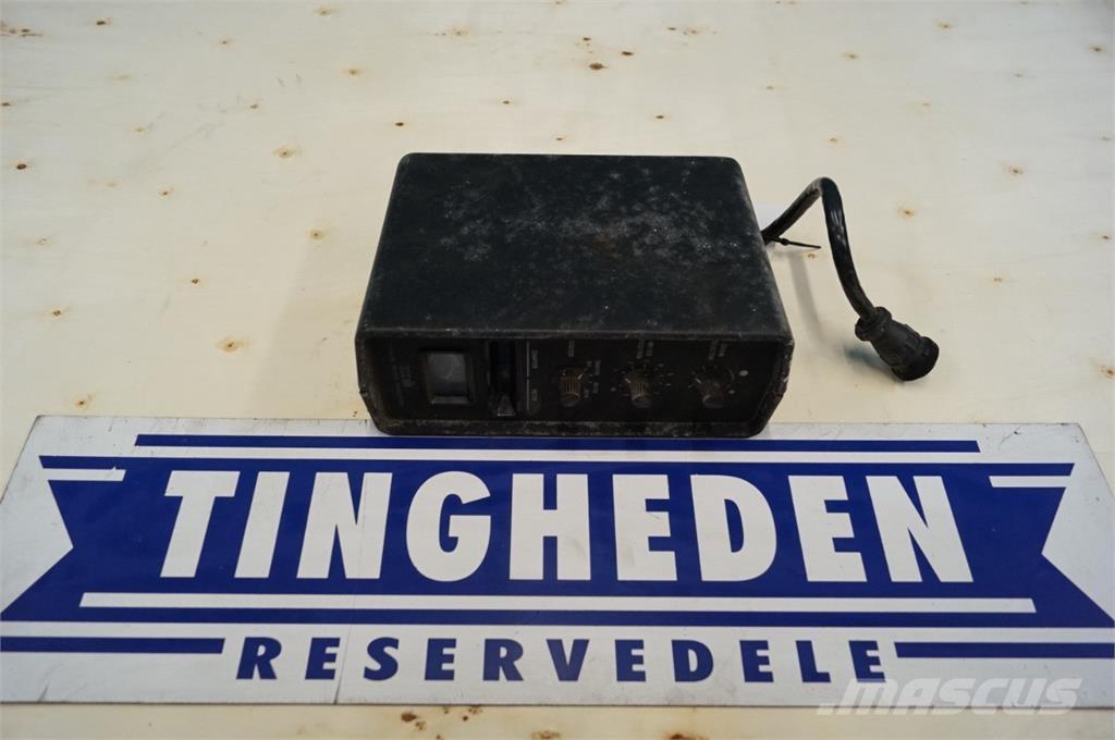 CASE 1680 일렉트로닉스