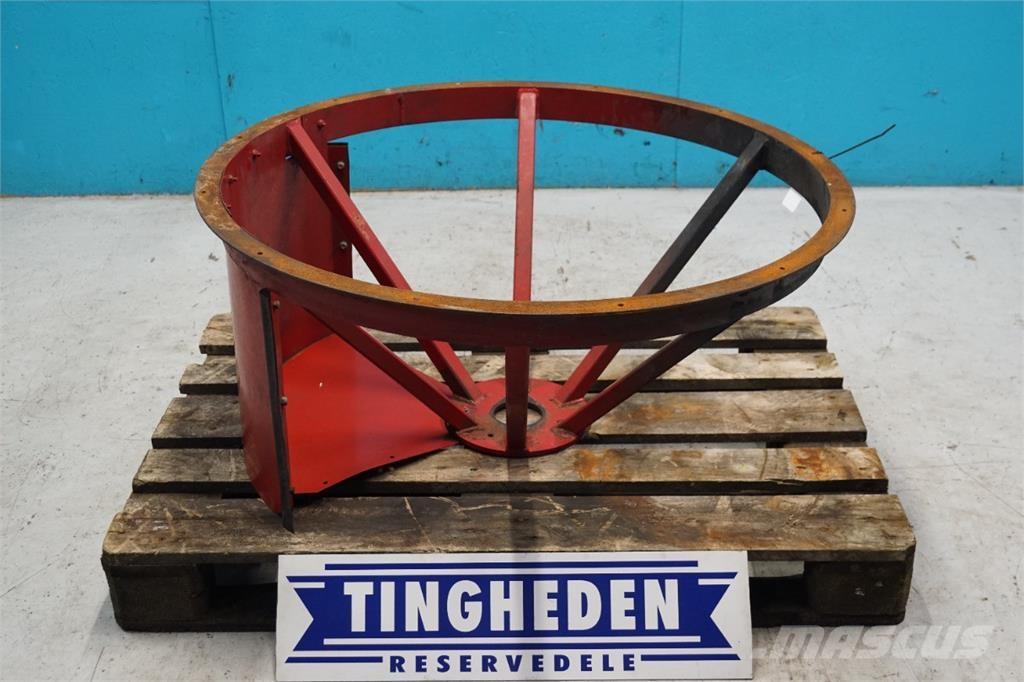 CASE 2388 라디에이터