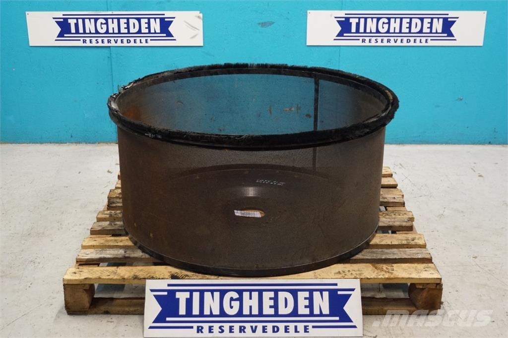 CASE 2388 라디에이터