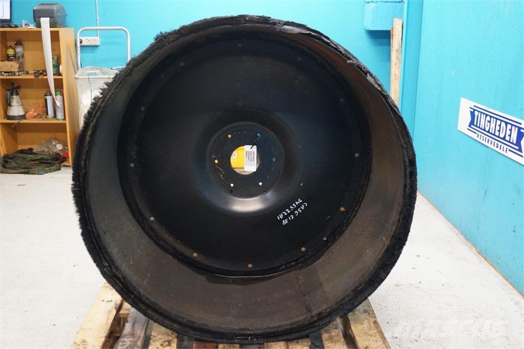 CASE 2388 라디에이터