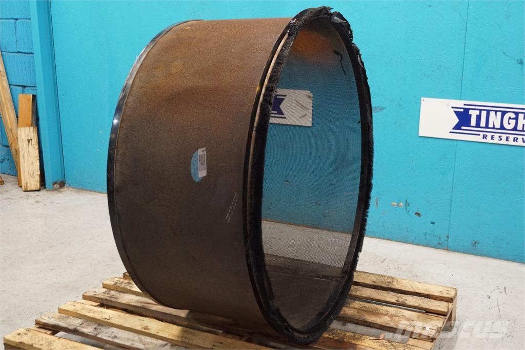 CASE 2388 라디에이터