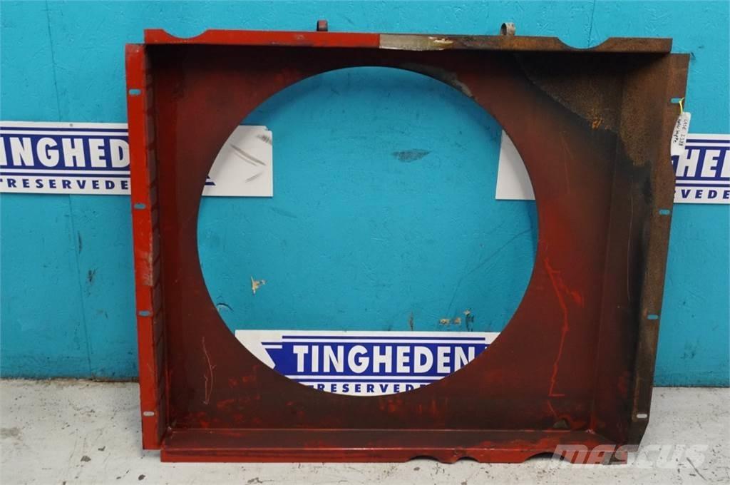 CASE 2388 라디에이터