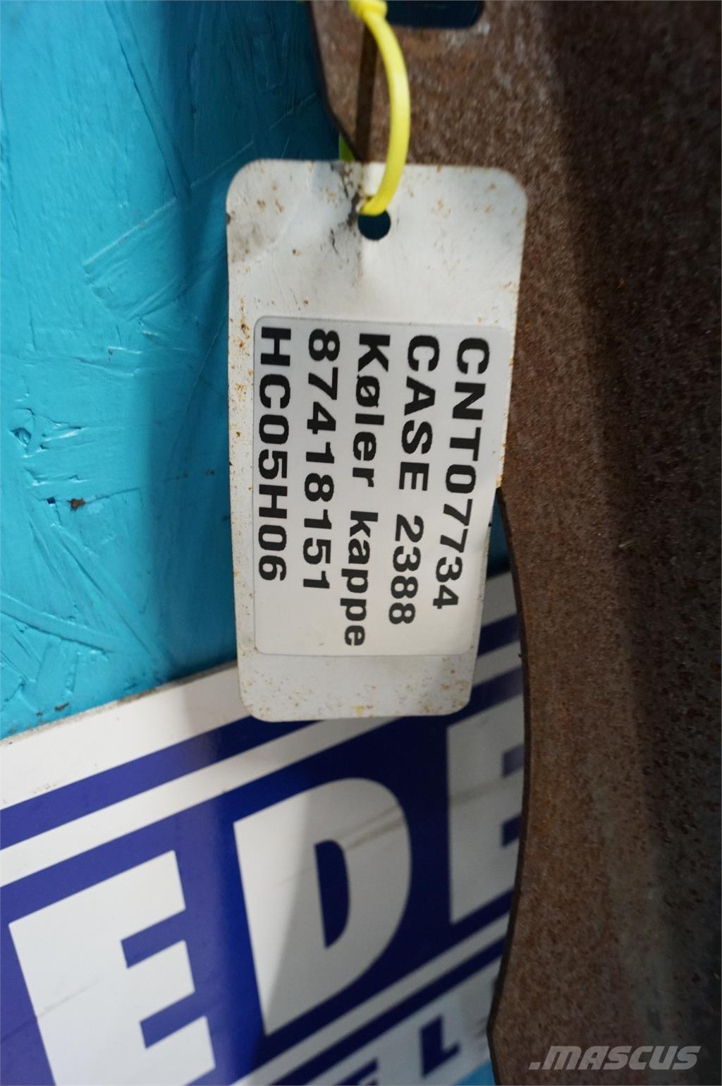 CASE 2388 라디에이터