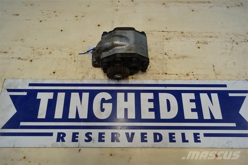 CASE 595 유압식 기계