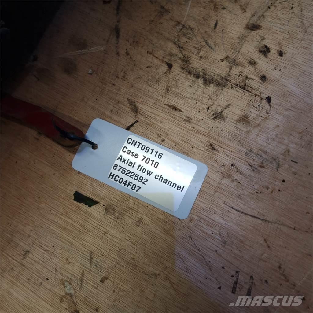 CASE 7010 라디에이터