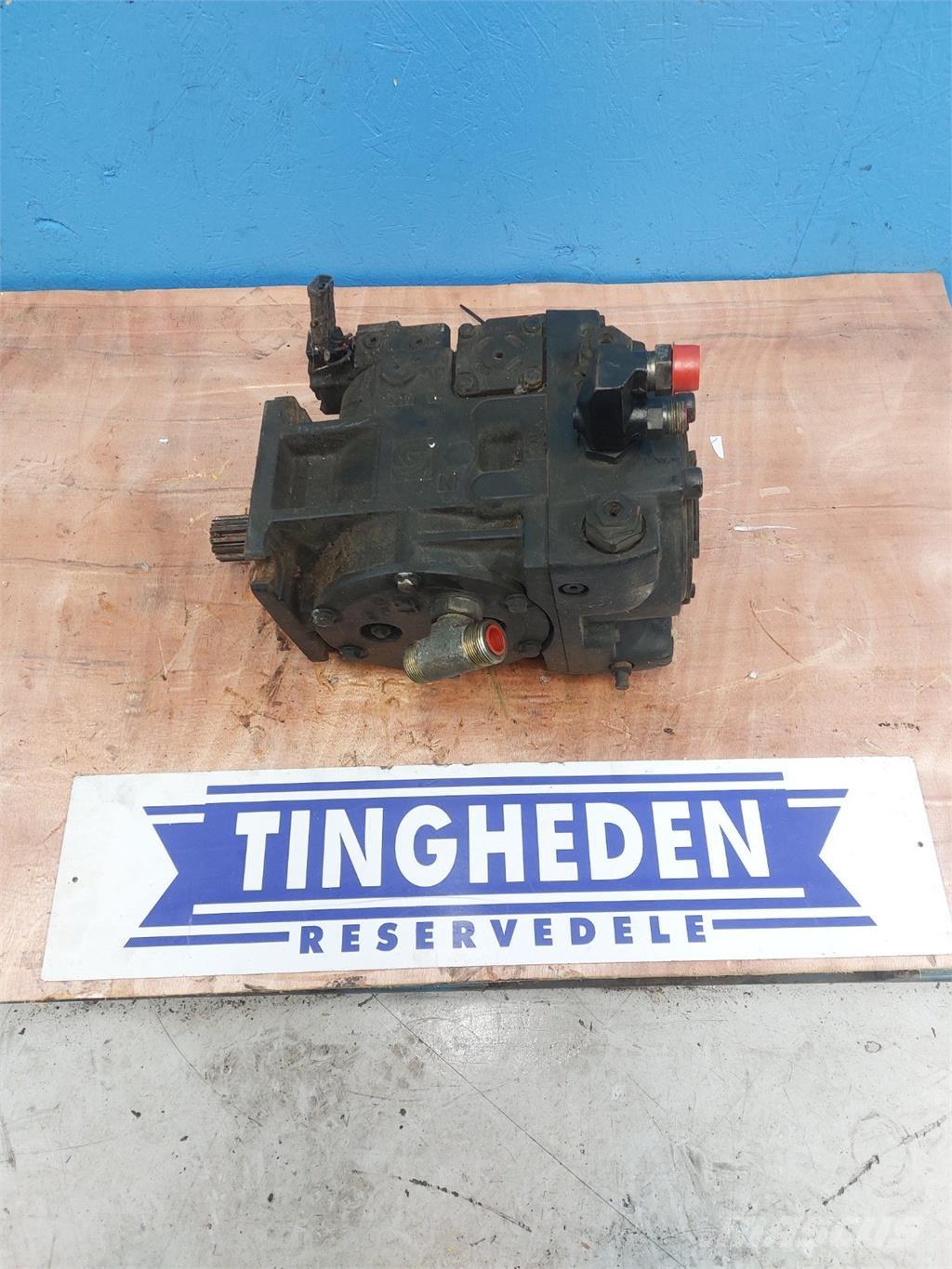 CASE 7010 유압식 기계