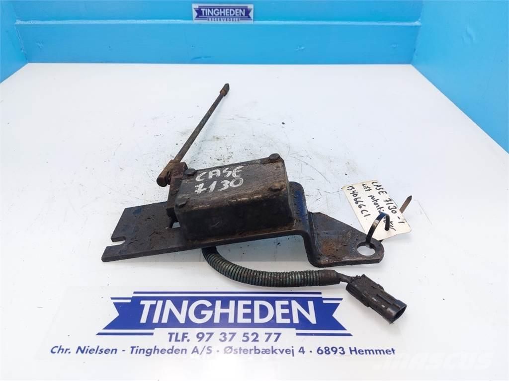 CASE 7130 일렉트로닉스