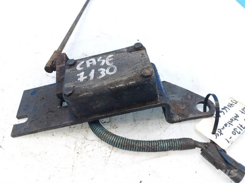 CASE 7130 일렉트로닉스