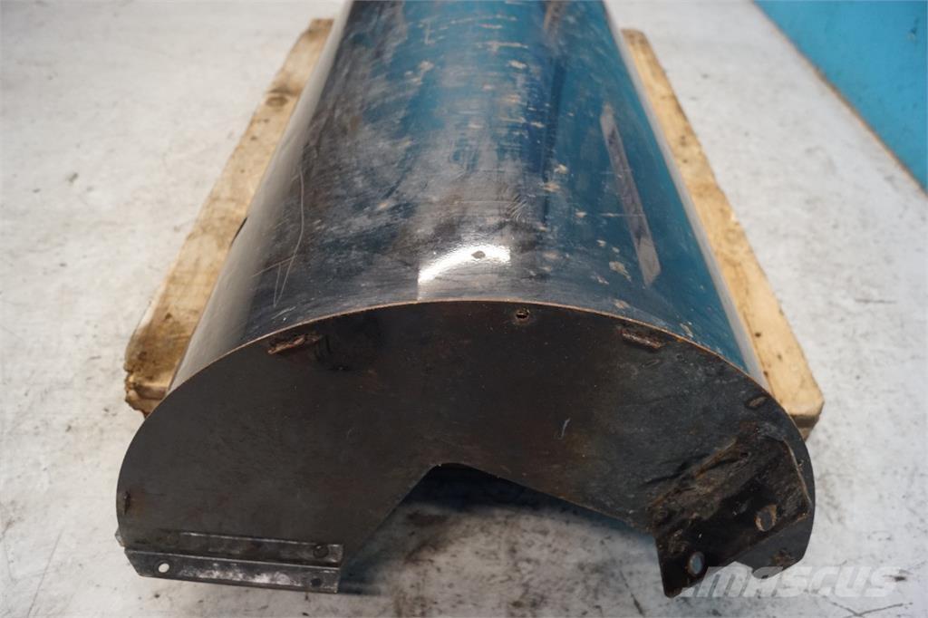 CASE 8010 모래(염화칼슘) 살포기