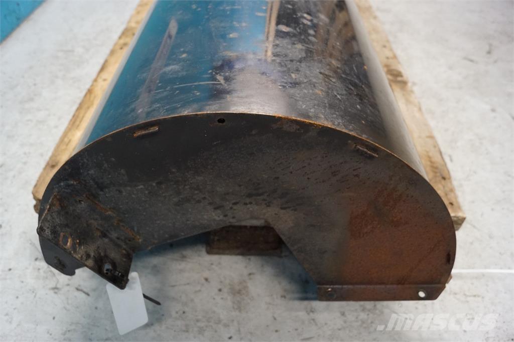 CASE 8010 모래(염화칼슘) 살포기