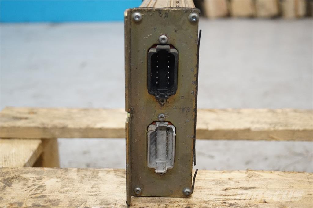 CASE 8010 일렉트로닉스