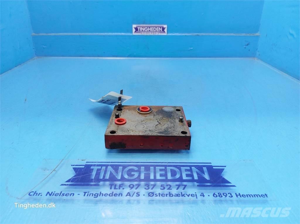 CASE 844XL 유압식 기계