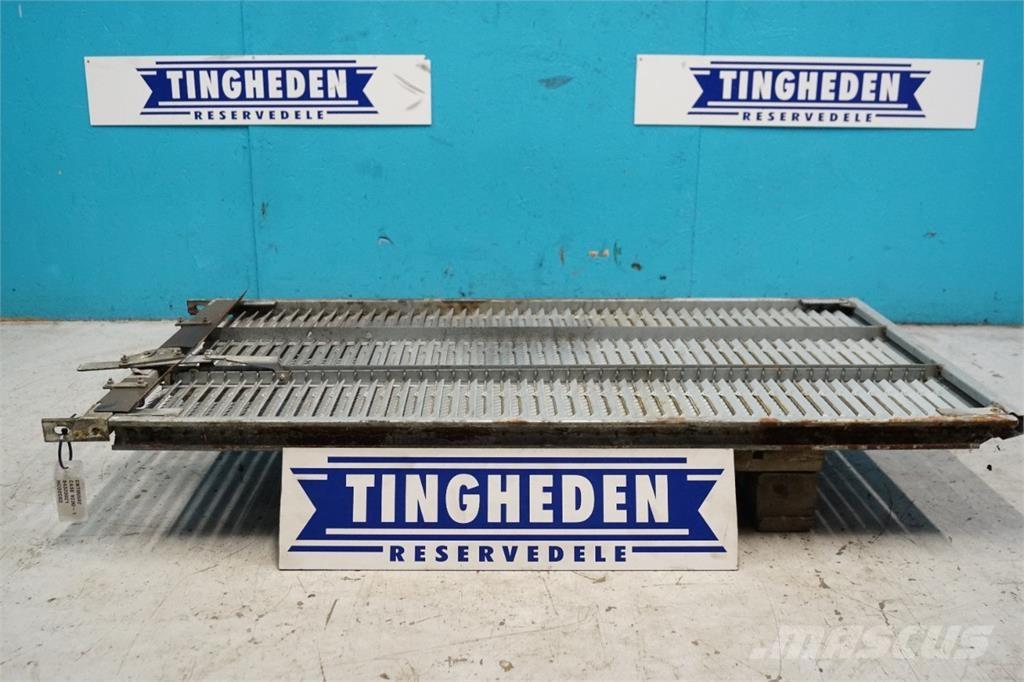 CASE 9230 모래(염화칼슘) 살포기