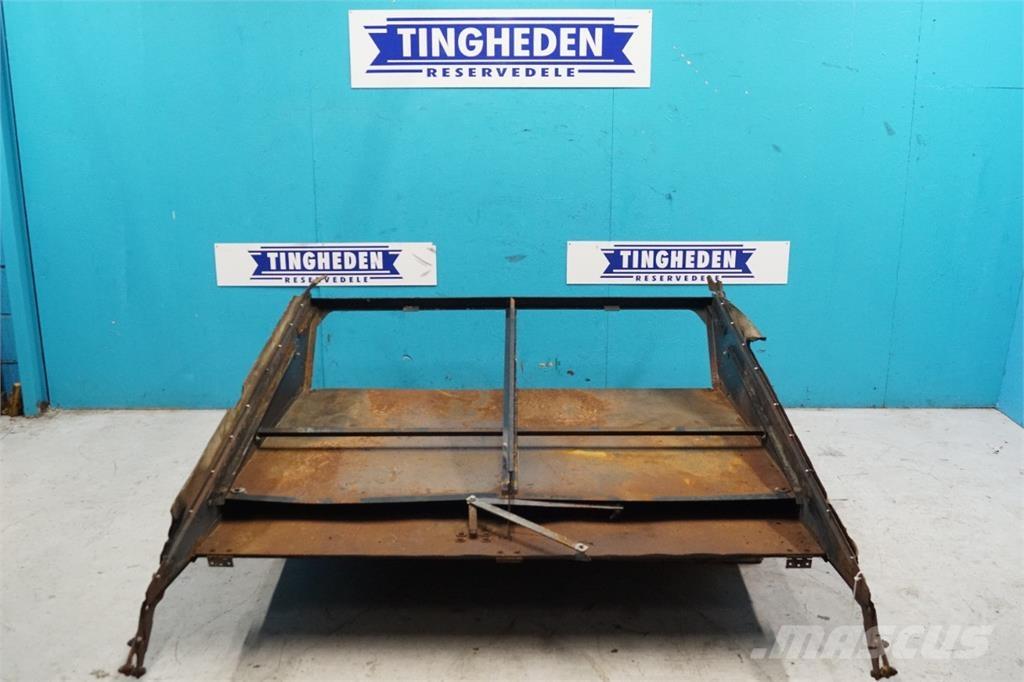 CASE 9230 모래(염화칼슘) 살포기