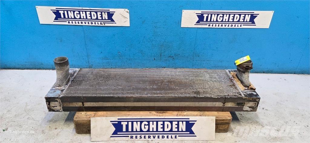 CASE 9240 라디에이터