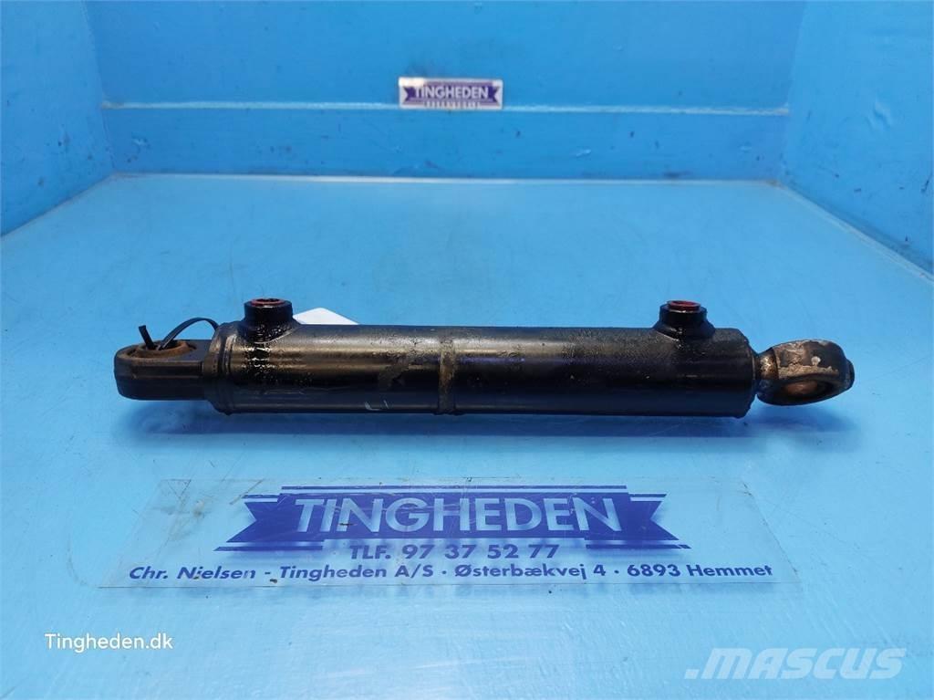 CASE Farmall 95A 유압식 기계