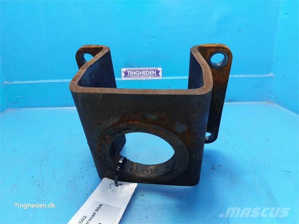 CASE Farmall 95A 캐빈 및 인테리어