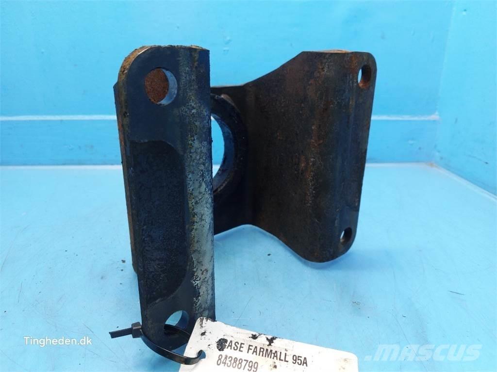 CASE Farmall 95A 캐빈 및 인테리어