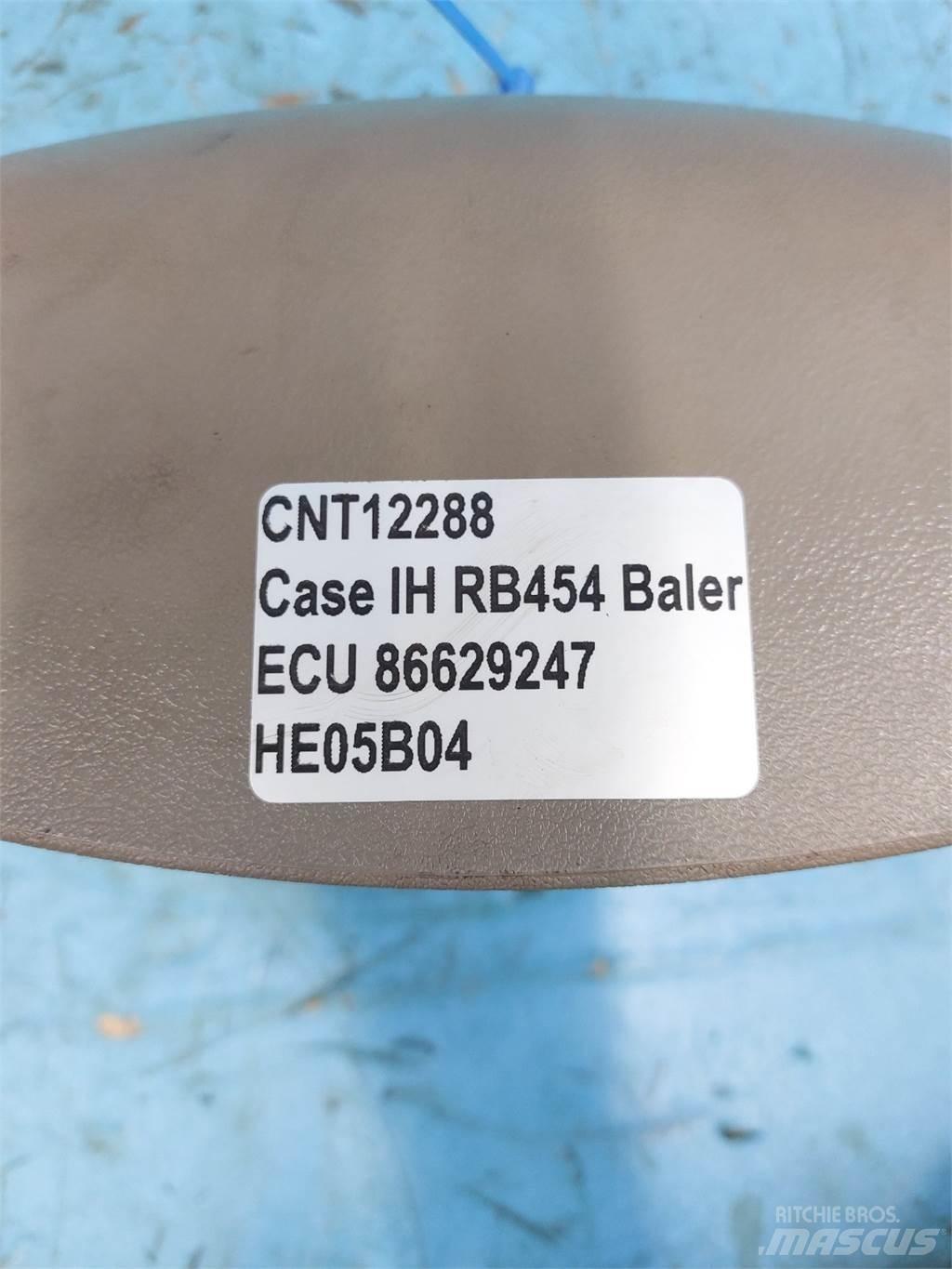 Case IH RB454 대형곤포 트레일러