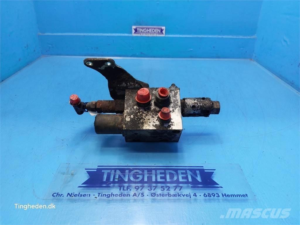 CASE Puma 185 유압식 기계