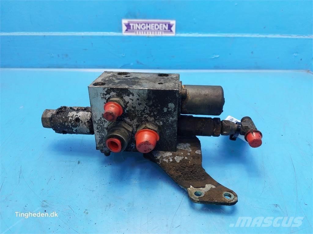 CASE Puma 185 유압식 기계