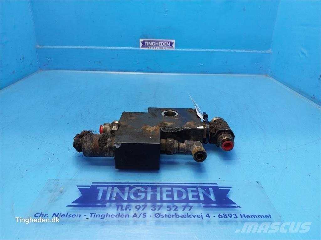 CASE Puma 185 유압식 기계