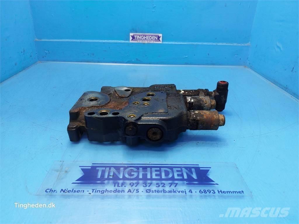 CASE Puma 185 유압식 기계