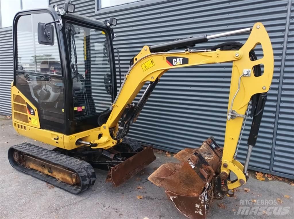CAT 301,7d 소형 굴삭기 7톤 미만