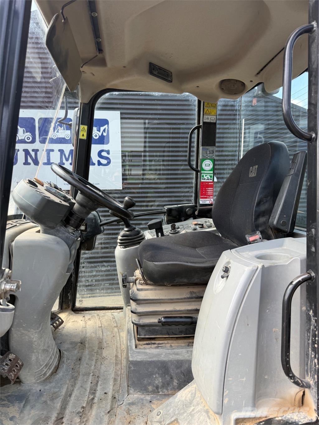 CAT 906H  휠로우더