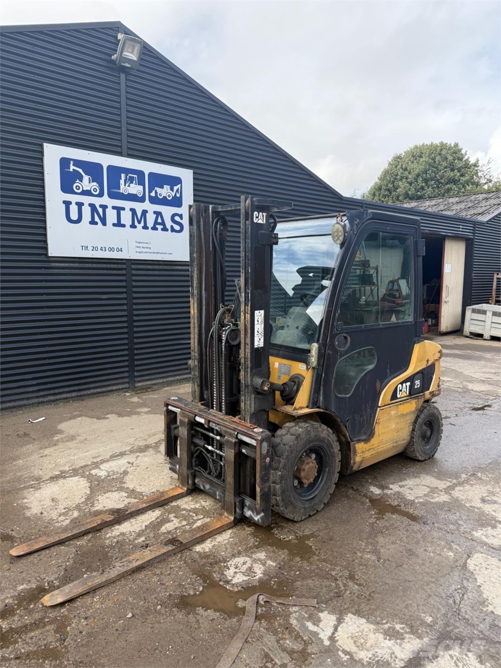 CAT DP25 디젤 지게차