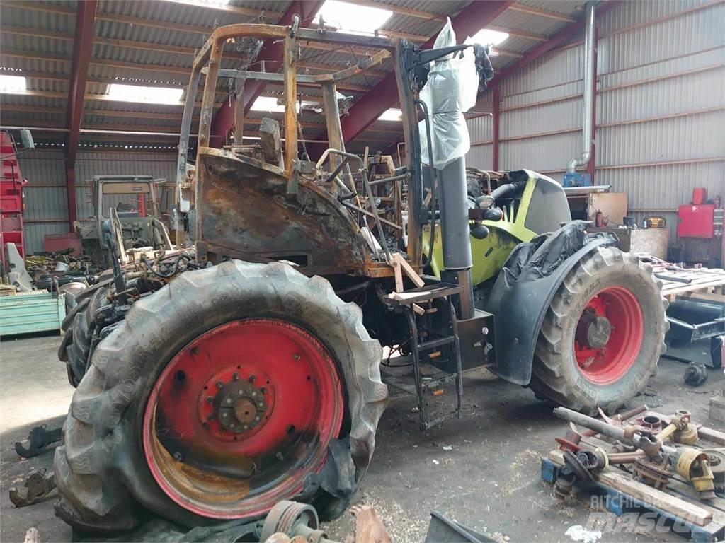CLAAS Axion 840 트랙터