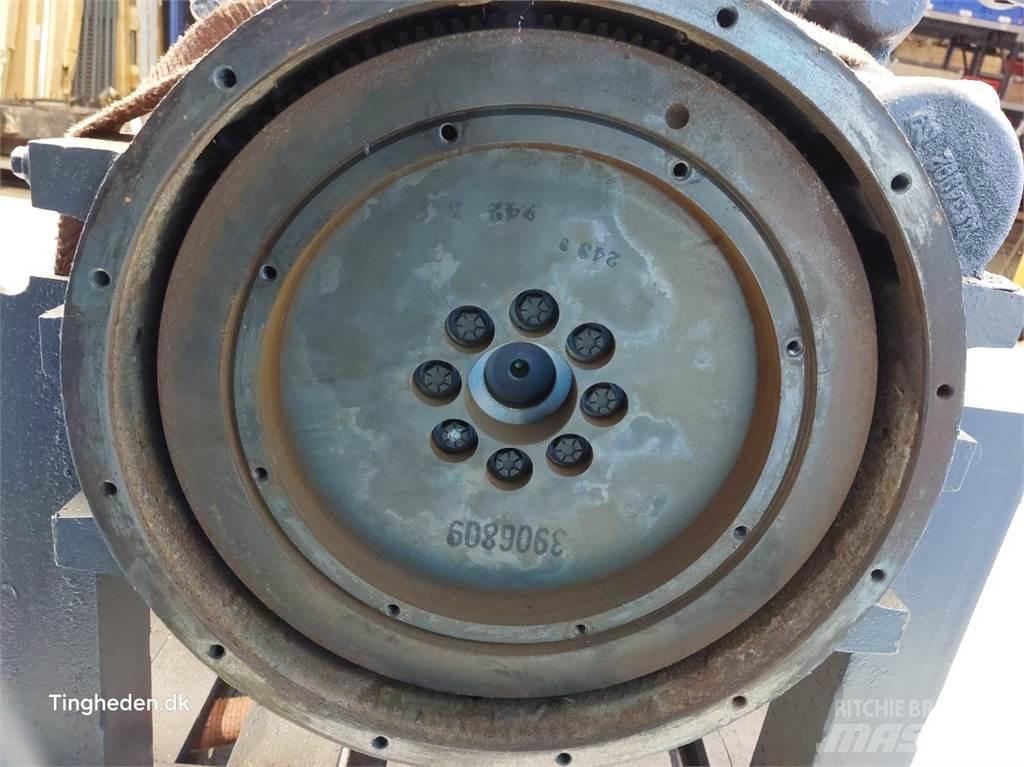 Cummins 6LTAA8.9 엔진