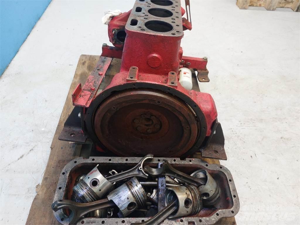 Deutz MWM D225.4 엔진