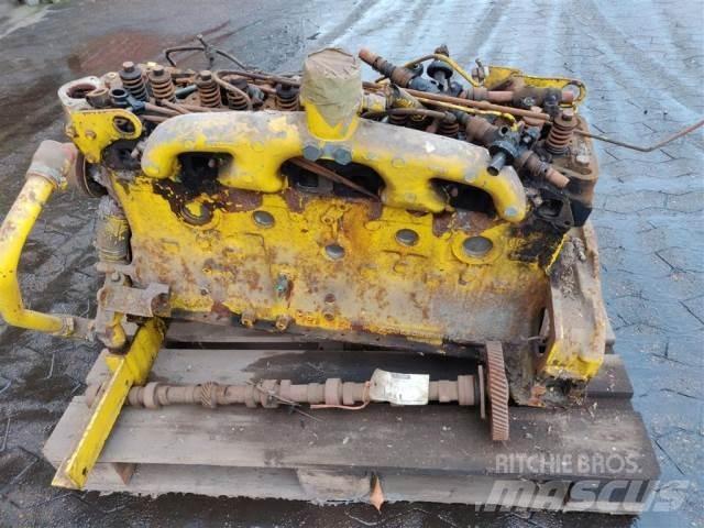 Ford 2715E 엔진