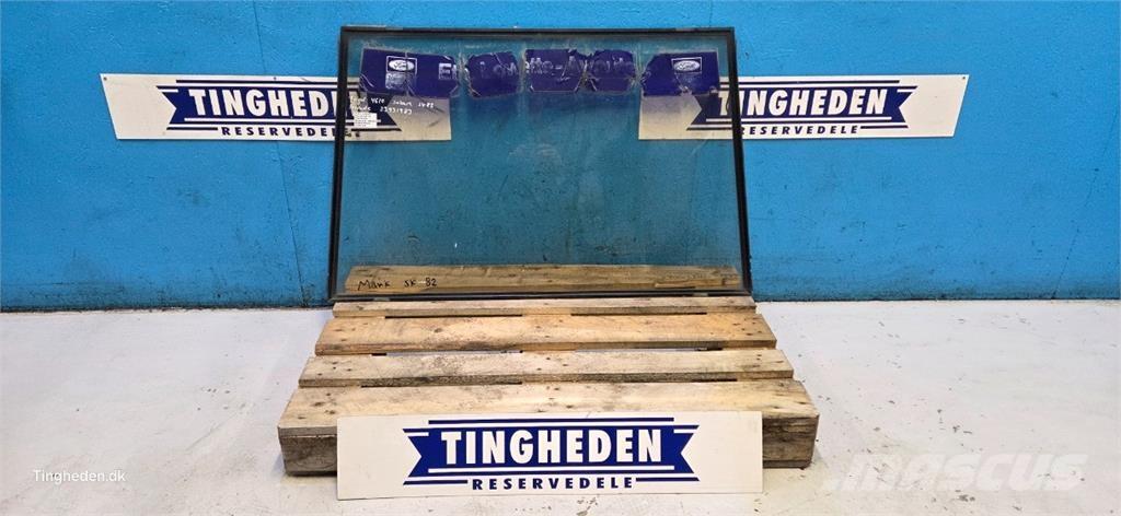 Ford 4610 캐빈 및 인테리어