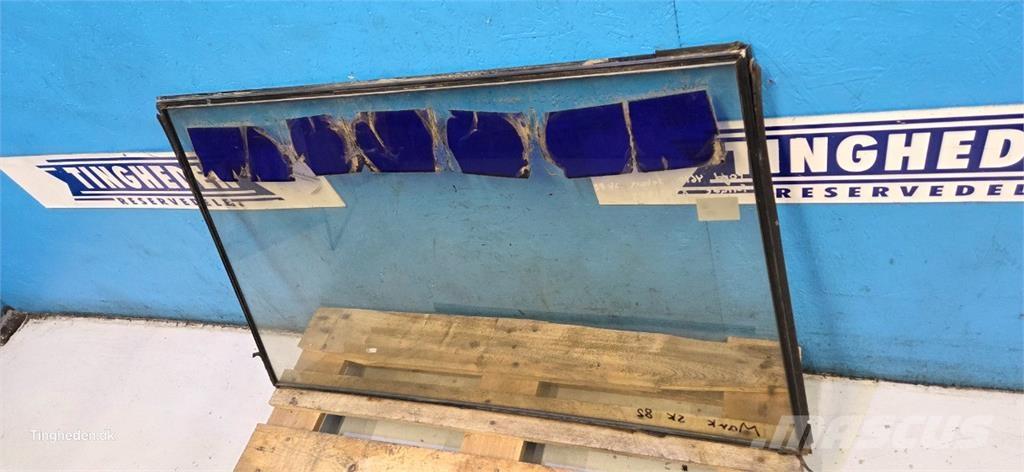 Ford 4610 캐빈 및 인테리어