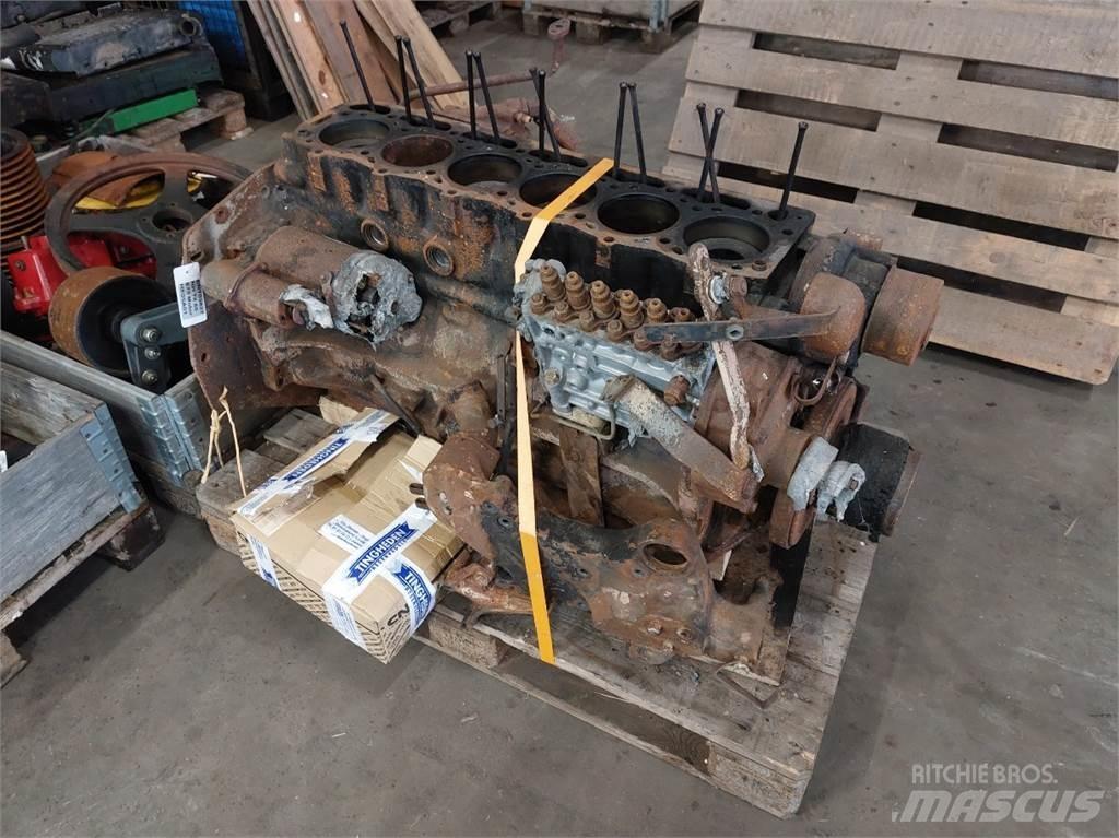 Ford 675TA 엔진