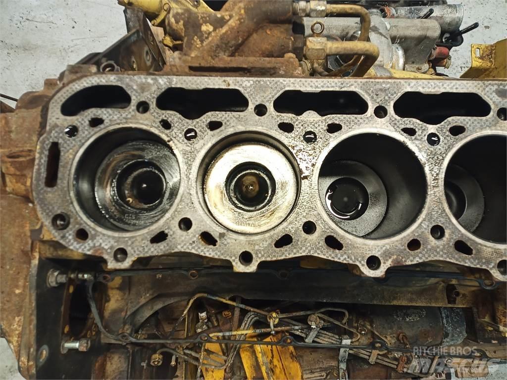 Ford 675TA 엔진