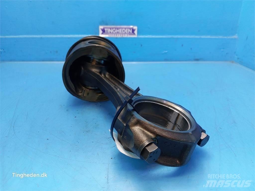Ford 675TA 엔진