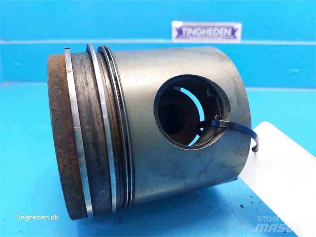 Ford 678 HT 엔진