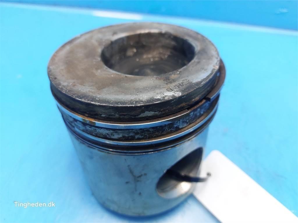 Ford 678 HT 엔진