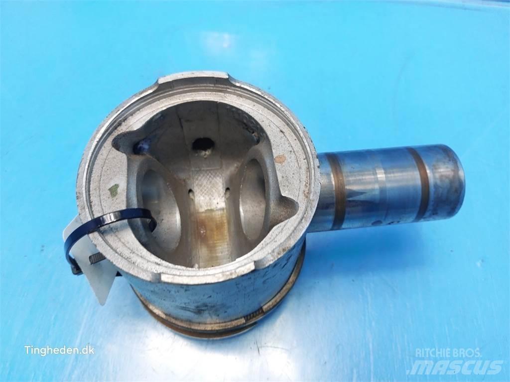 Ford 678 HT 엔진