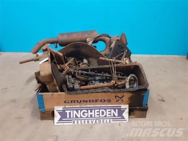 Ford 678 HTA 엔진