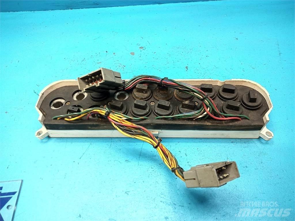 Ford 8210 일렉트로닉스