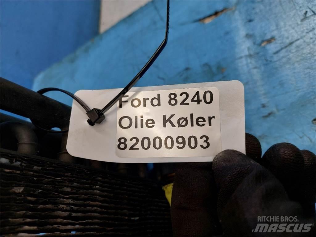 Ford 8240 라디에이터