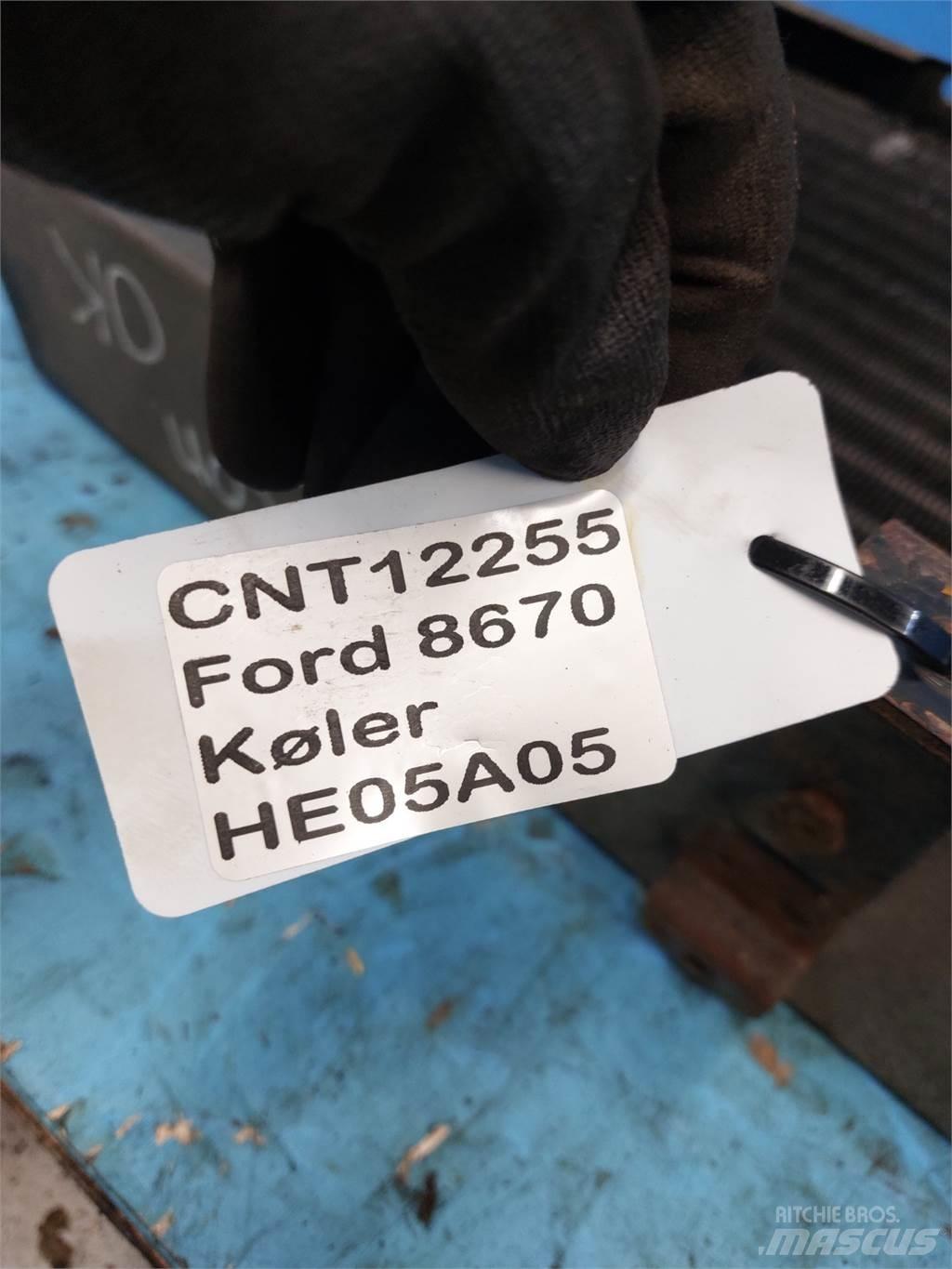 Ford 8670 라디에이터