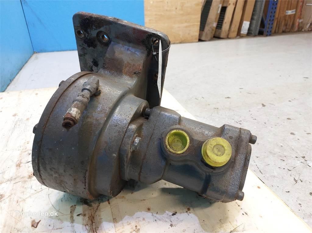 Ford 8870 유압식 기계
