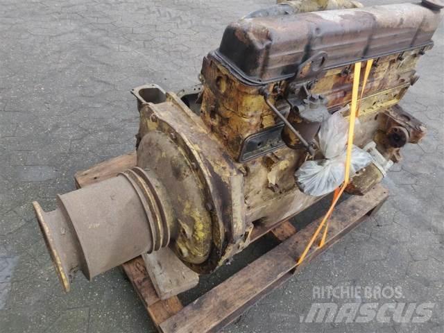Ford Trader 590E 엔진
