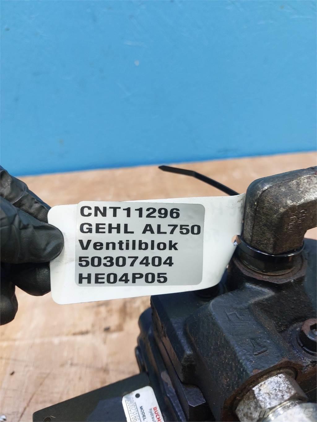 Gehl AL750 유압식 기계