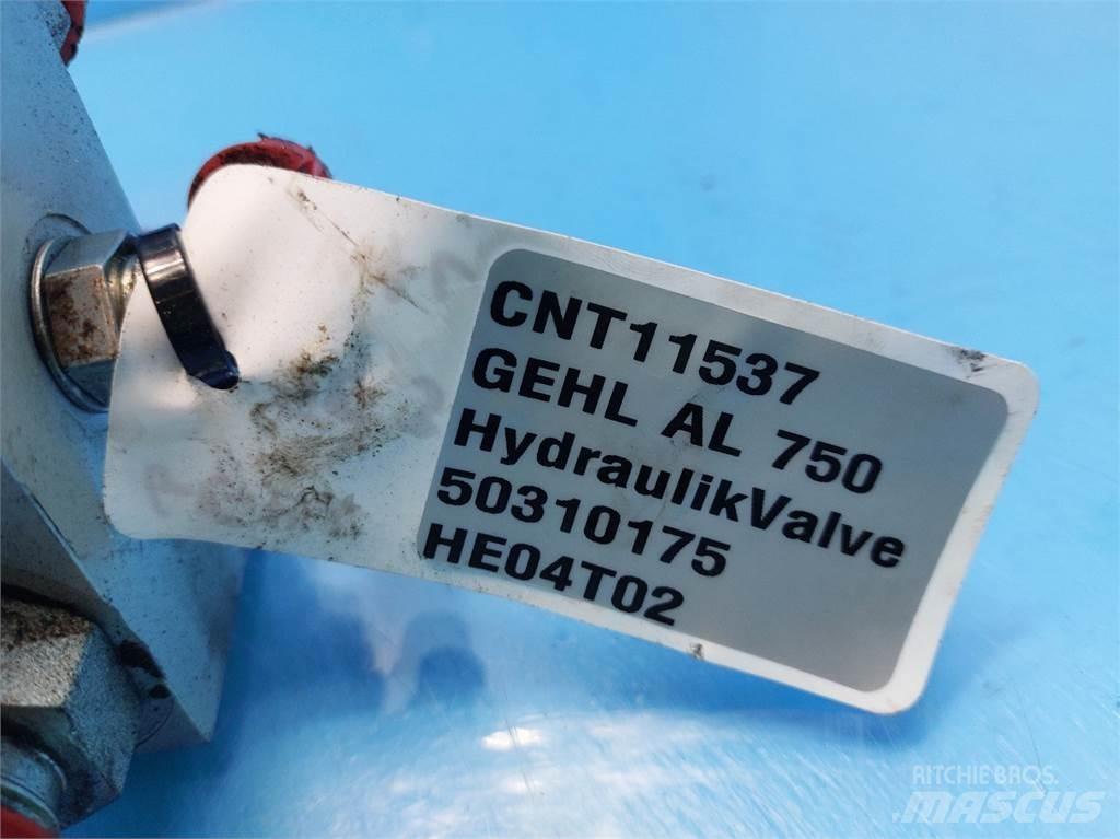 Gehl AL750 유압식 기계